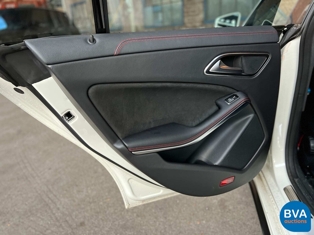 Mercedes-Benz CLA 45 AMG Shooting Brake 4matic CLA45 381pk FACELIFT, J-885-RZ.