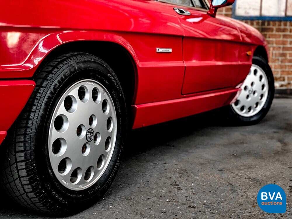 Alfa Romeo Spider 2.0 117PS 1991 -Org. NL-, YZ-30-YF.