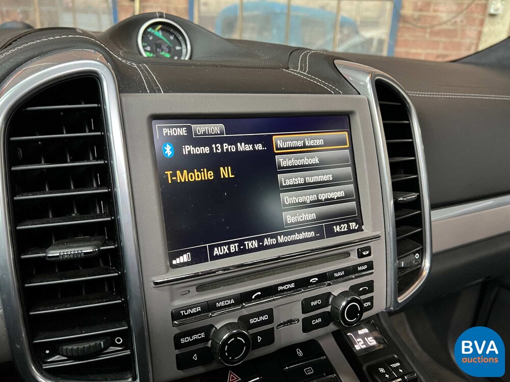 Porsche Cayenne S4.8 Sportchrono 400 PS 2013, JP-842-T.