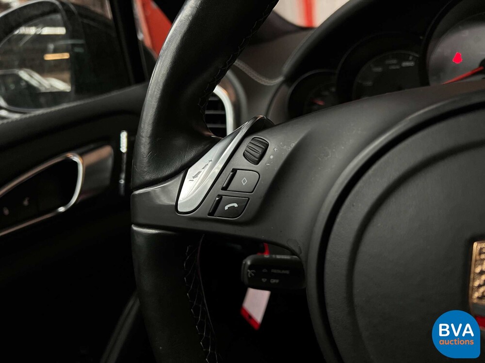 Porsche Cayenne S4.8 Sportchrono 400 PS 2013, JP-842-T.