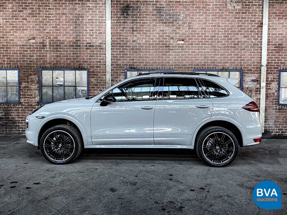 Porsche Cayenne S4.8 Sportchrono 400 PS 2013, JP-842-T.