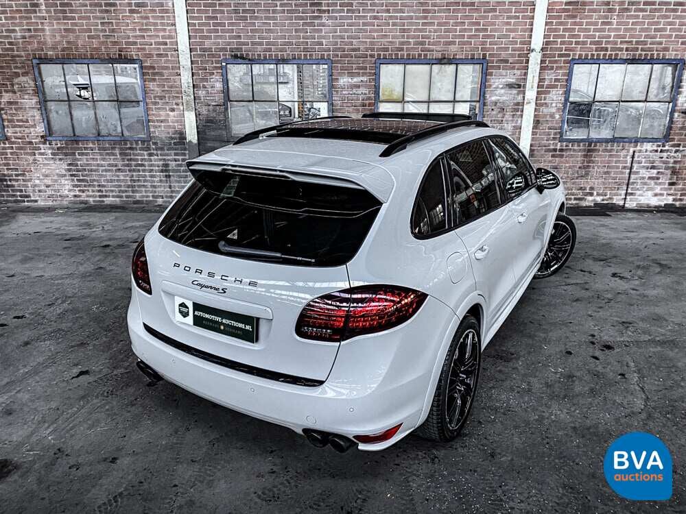 Porsche Cayenne S4.8 Sportchrono 400 PS 2013, JP-842-T.