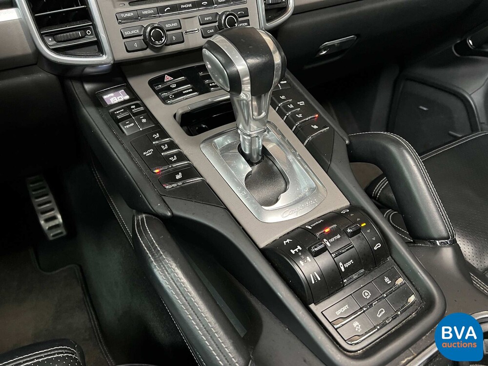 Porsche Cayenne S4.8 Sportchrono 400 PS 2013, JP-842-T.