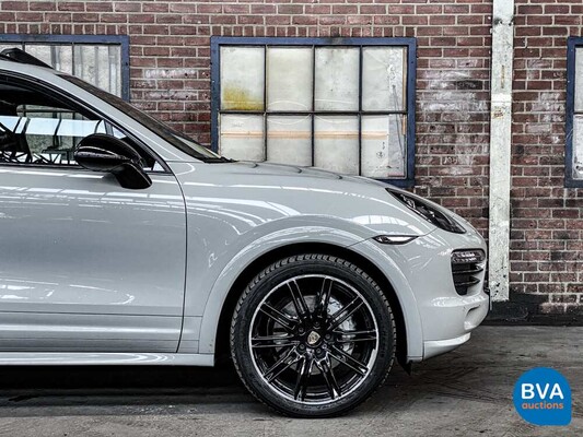 Porsche Cayenne S 4.8 Sportchrono 400pk 2013, JP-842-T