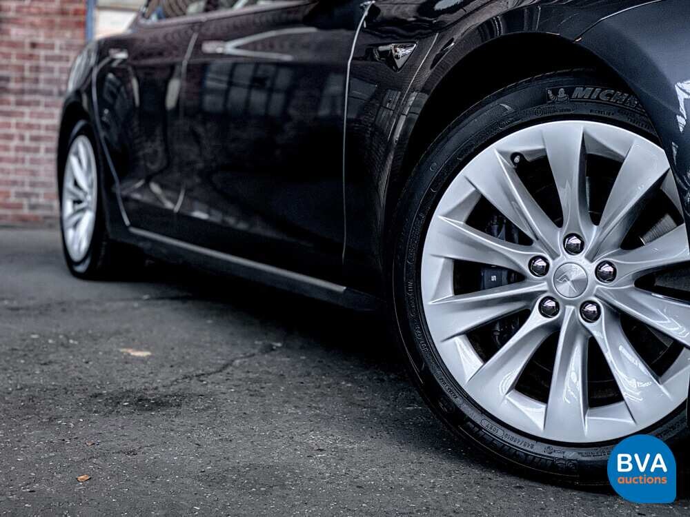 Tesla Model S 75 333pk 2017 -Org. NL-, PP-332-T 