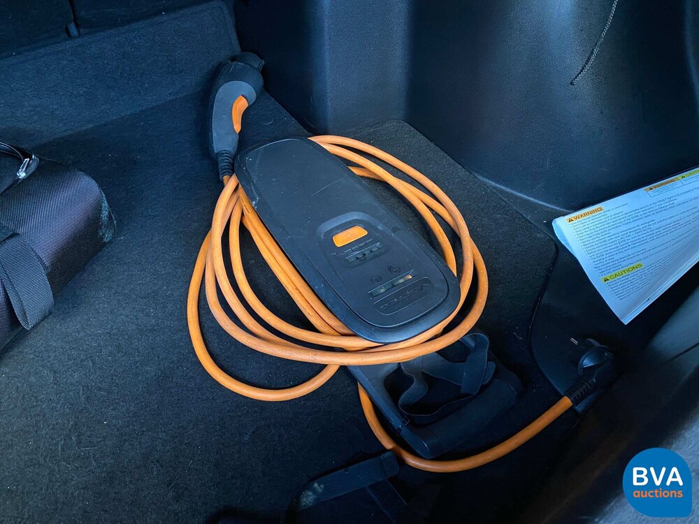 Nissan Leaf Base 24 kWh 109PS 2013!ZUTEILUNG! -Org NL-, 1-SZJ-74.