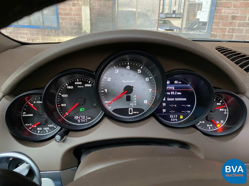 Porsche Cayenne 3.0 S Hybrid 380 PS 2010 NW MODELL, 8-TNP-79.