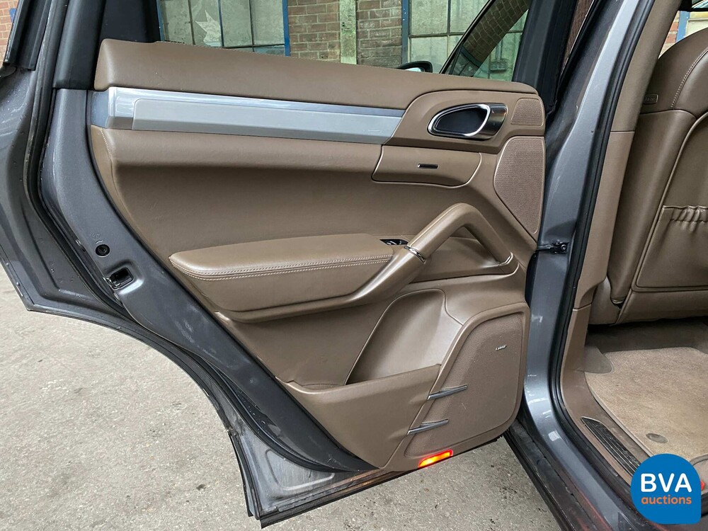 Porsche Cayenne 3.0 S Hybrid 380 PS 2010 NW MODELL, 8-TNP-79.