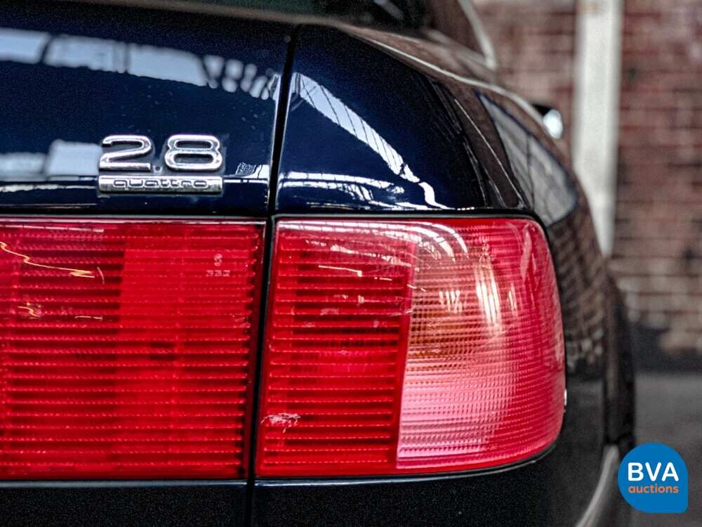 Audi A8 2.8 5V quattro Exclusive 193pk 2002 -Org. NL-, 21-JZ-DK.