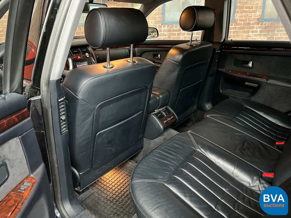 Audi A8 2.8 5V quattro Exclusive 193pk 2002 -Org. NL-, 21-JZ-DK.