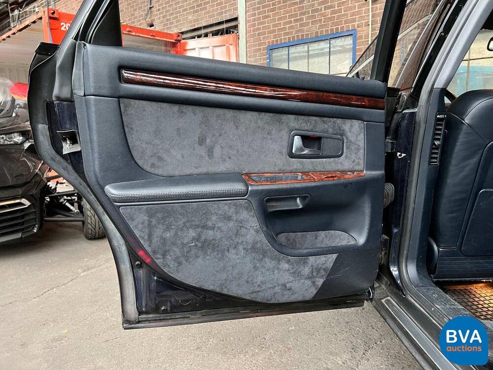 Audi A8 2.8 5V quattro Exclusive 193pk 2002 -Org. NL-, 21-JZ-DK.