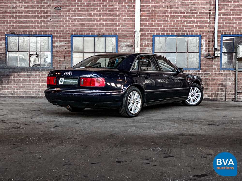 Audi A8 2.8 5V quattro Exclusive 193pk 2002 -Org. NL-, 21-JZ-DK.