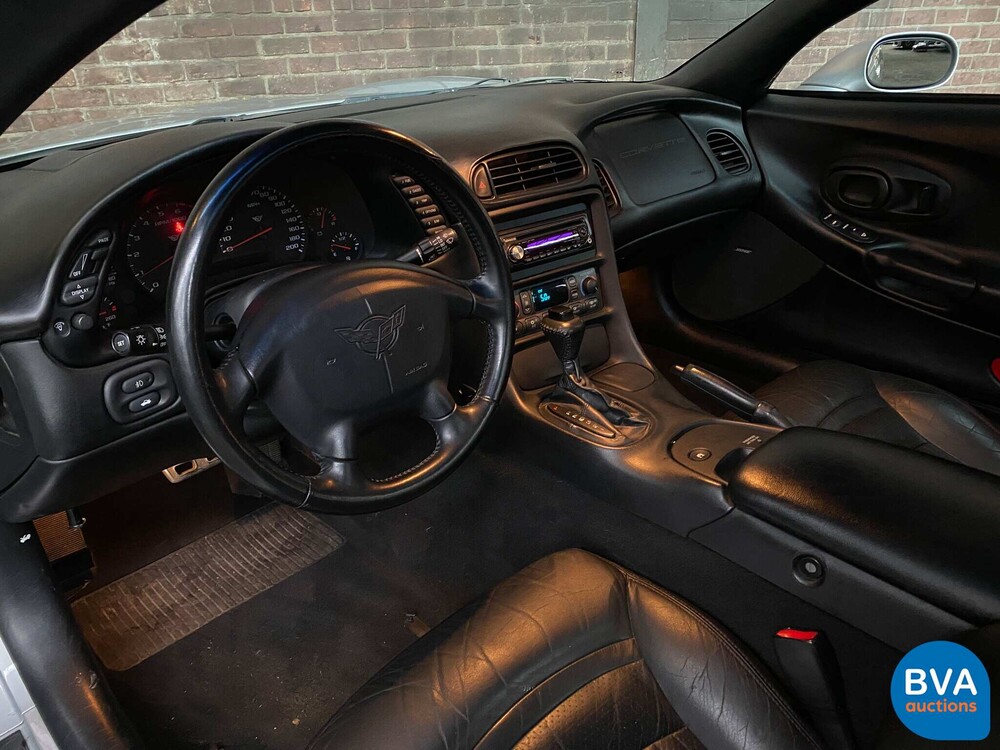 Chevrolet Corvette C55.7 V8 Targa 350 PS 2000.