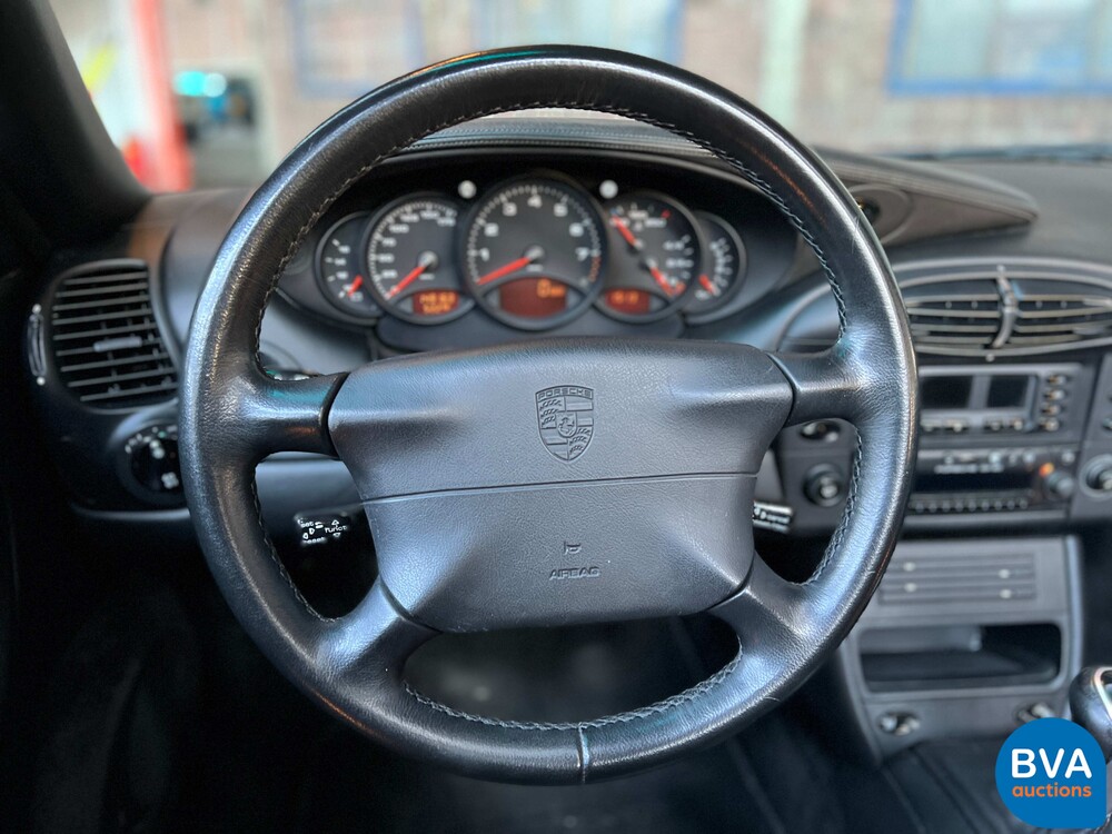 Porsche 911 Carrera 2 Cabriolet 996 301pk 1999, JK-555-B.