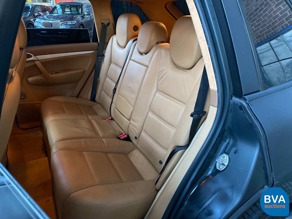 Porsche Cayenne Turbo 4.5 V8 450hp 2005 -YOUNGTIMER-.