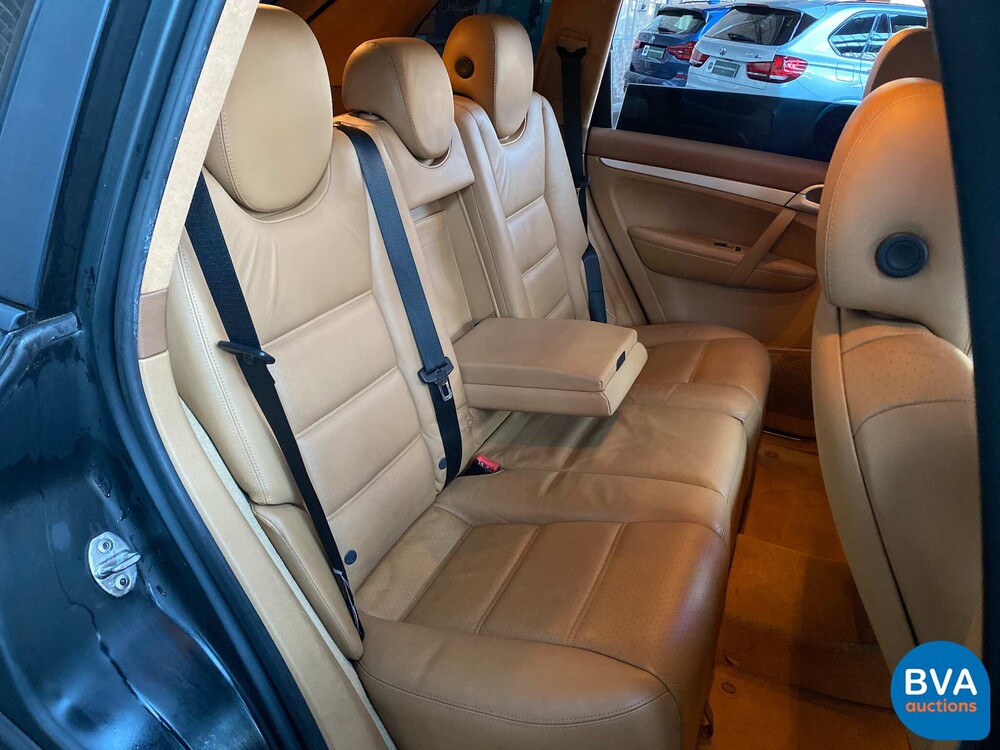 Porsche Cayenne Turbo 4.5 V8 450hp 2005 -YOUNGTIMER-.