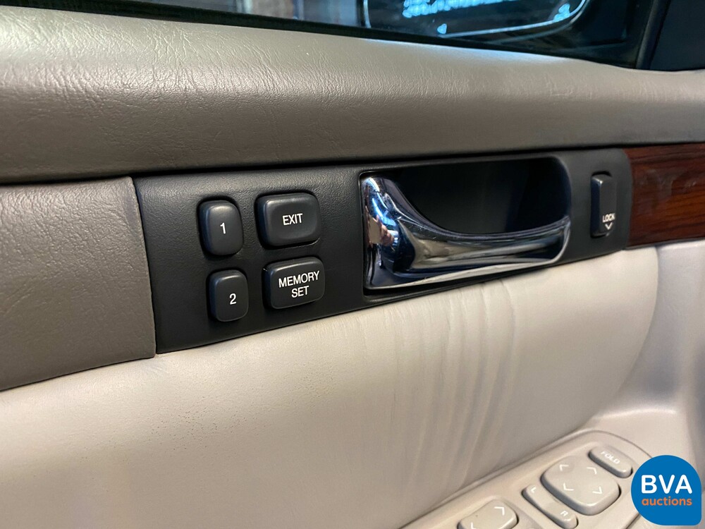 Cadillac Sevilla 4.6-V8 SLS-A 279PS 2001 -Org. NL-, 45-HH-ZK.