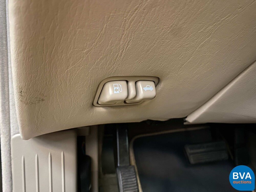 Cadillac Sevilla 4.6-V8 SLS-A 279PS 2001 -Org. NL-, 45-HH-ZK.