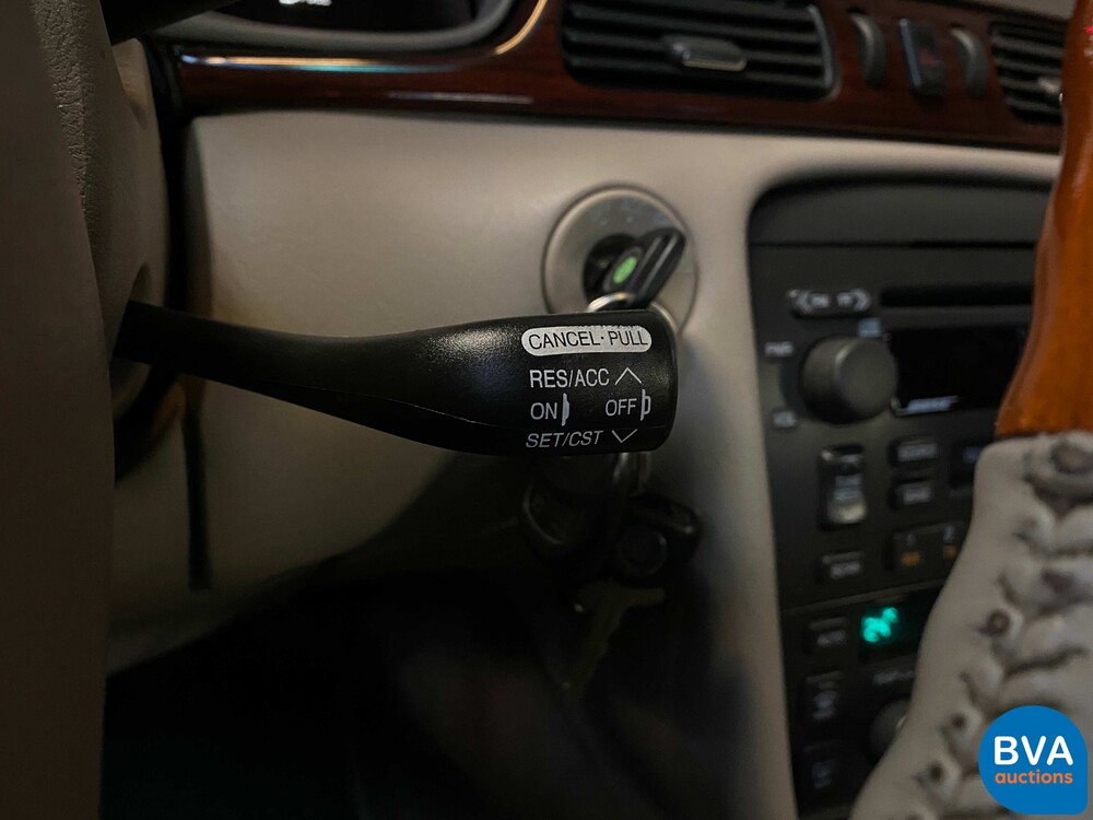 Cadillac Sevilla 4.6-V8 SLS-A 279PS 2001 -Org. NL-, 45-HH-ZK.