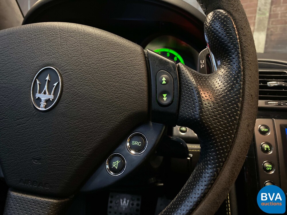 Maserati Quattroporte 4.2 V8 Sport GT 401 PS 2008.