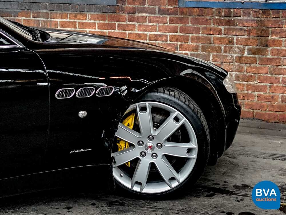 Maserati Quattroporte 4.2 V8 Sport GT 401 PS 2008.
