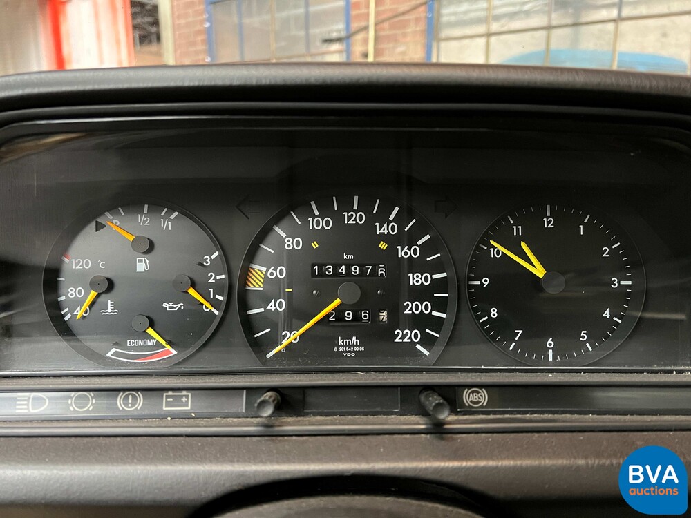 Mercedes-Benz 190E 2.0 90 PS W201 1983, 66-NDZ-8.