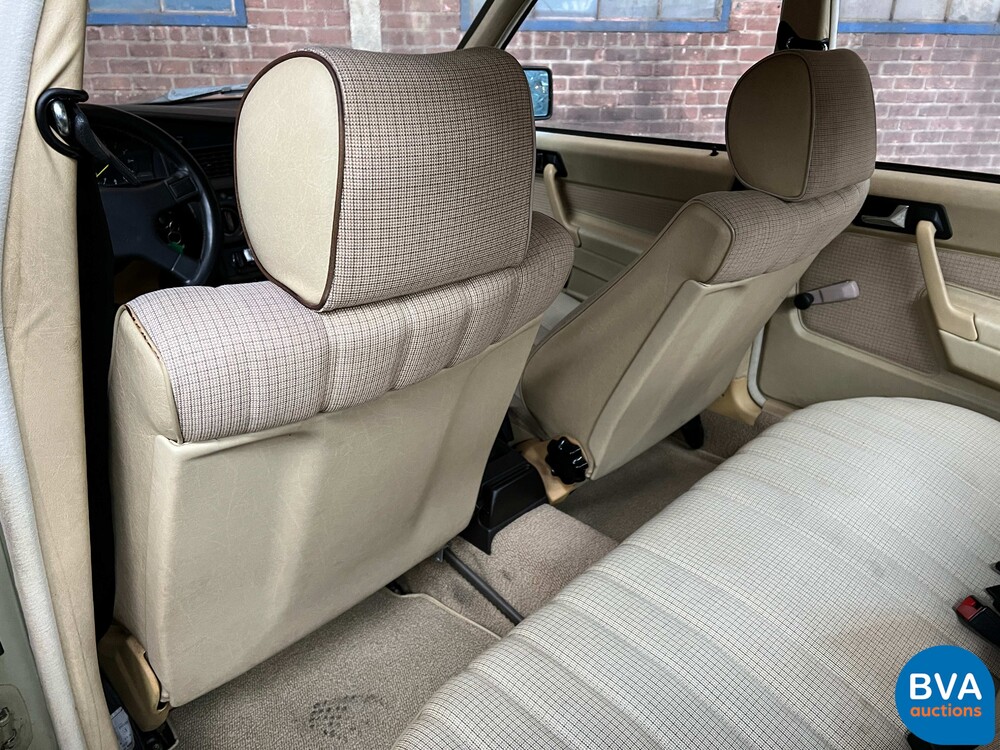 Mercedes-Benz 190E 2.0 90 PS W201 1983, 66-NDZ-8.