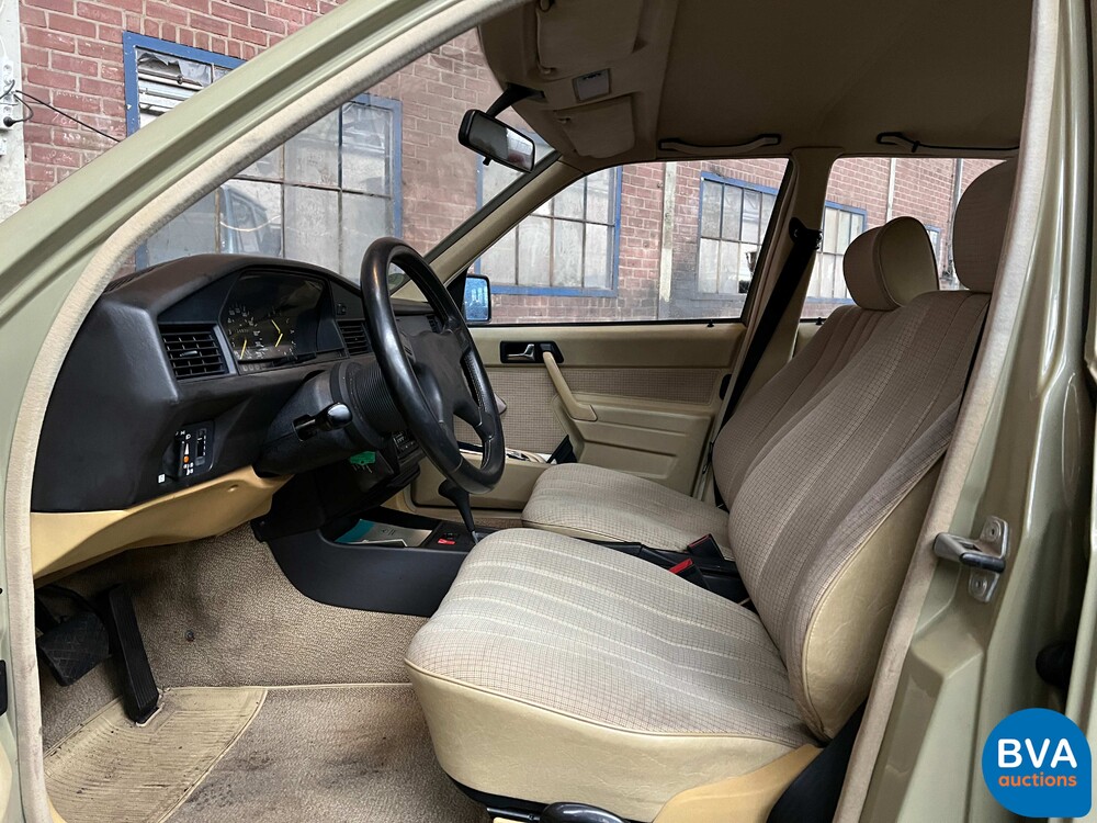 Mercedes-Benz 190E 2.0 90 PS W201 1983, 66-NDZ-8.