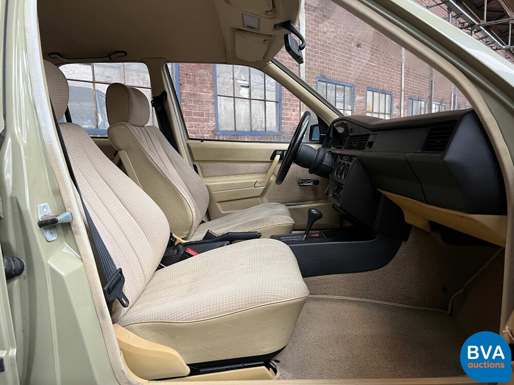 Mercedes-Benz 190E 2.0 90 PS W201 1983, 66-NDZ-8.