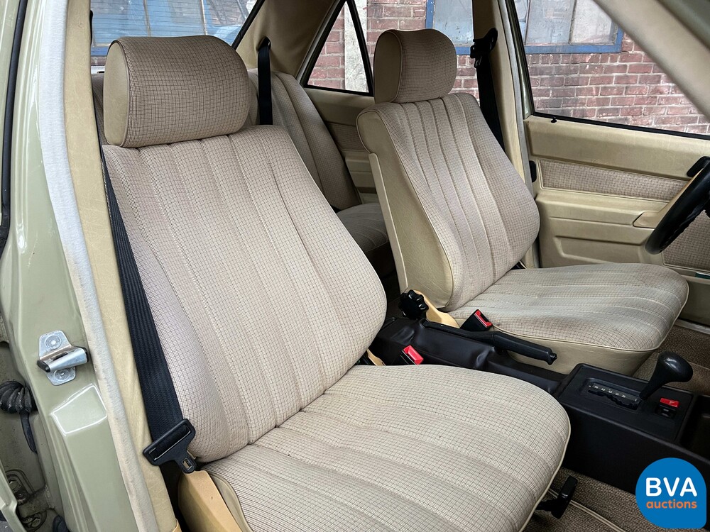 Mercedes-Benz 190E 2.0 90 PS W201 1983, 66-NDZ-8.