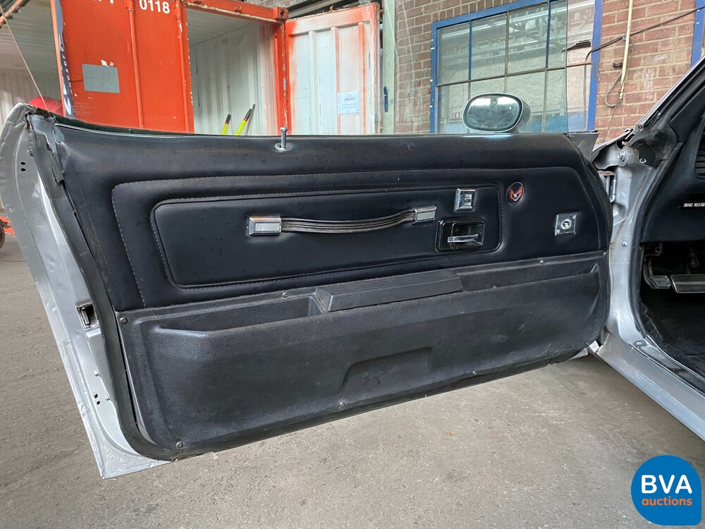 Pontiac Firebird 6.5 Formel 400 250 PS 1977, 73-YA-82.