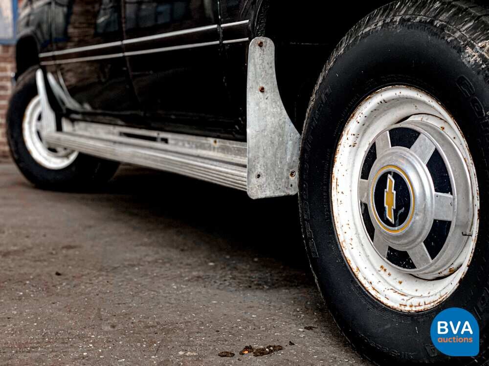 Chevrolet Suburban C2500 180 PS 1985.