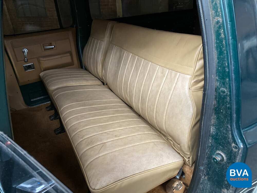 Chevrolet Suburban C2500 180 PS 1985.