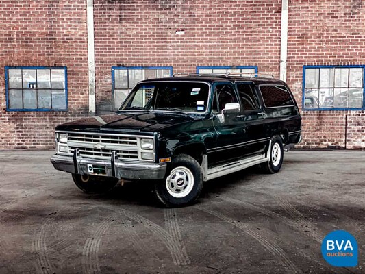 Chevrolet Suburban C2500 180 PS 1985.