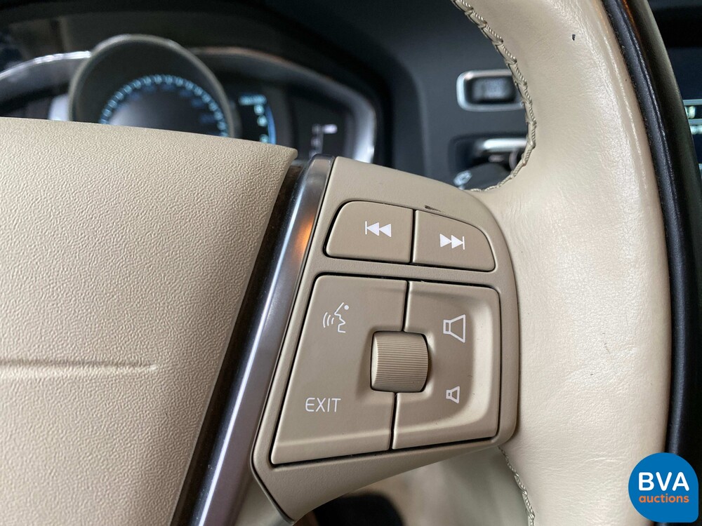 Volvo S60 2.5T AWD 5-Zylinder 254 PS 2016, N-372-NJ.