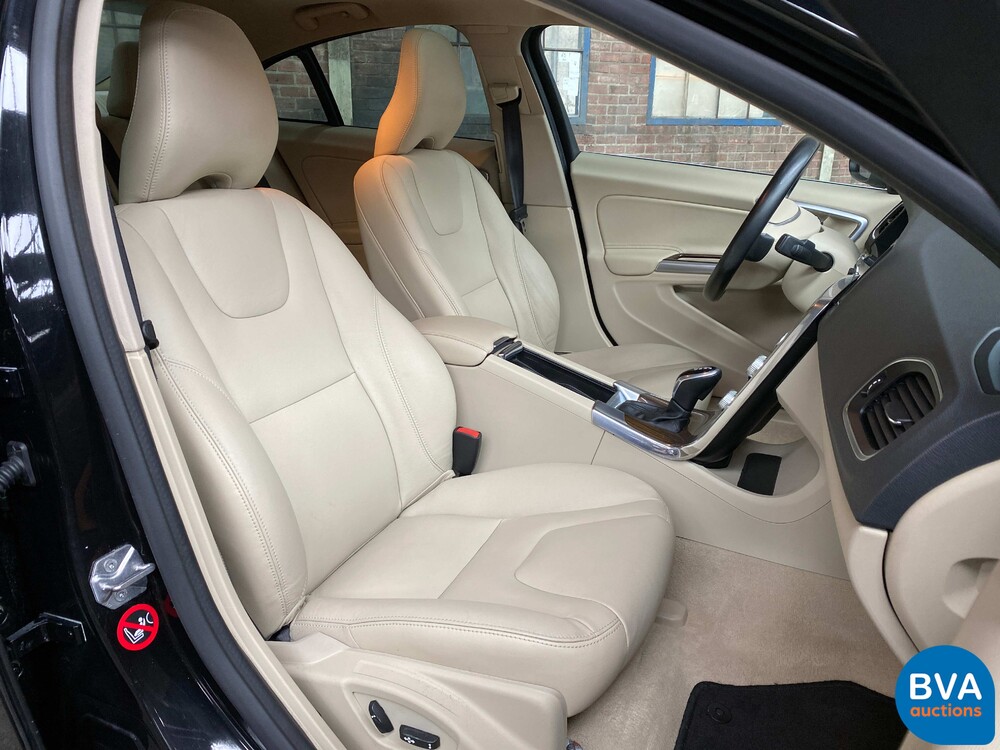 Volvo S60 2.5T AWD 5-Zylinder 254 PS 2016, N-372-NJ.