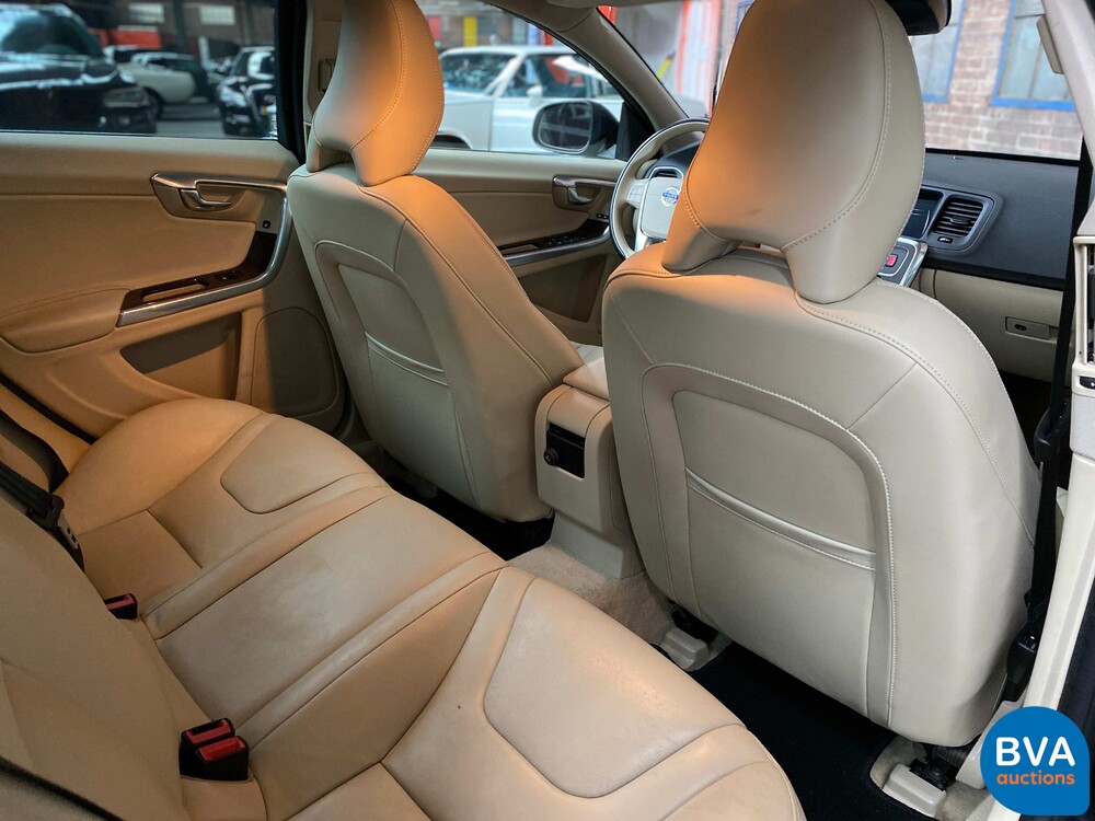 Volvo S60 2.5T AWD 5-Zylinder 254 PS 2016, N-372-NJ.