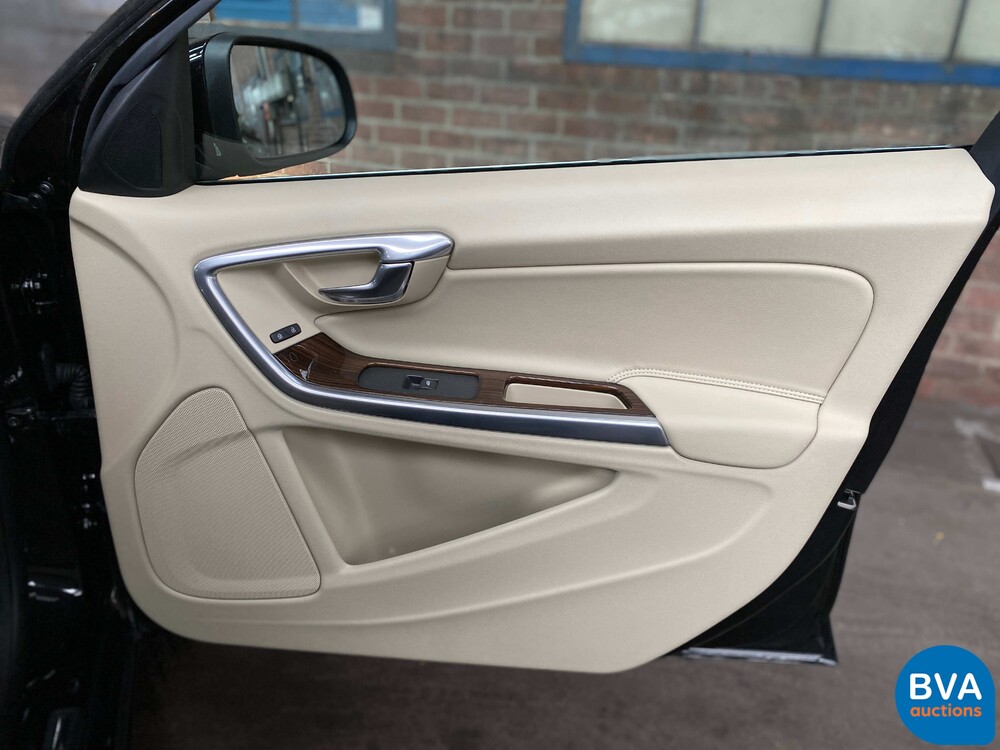 Volvo S60 2.5T AWD 5-Zylinder 254 PS 2016, N-372-NJ.