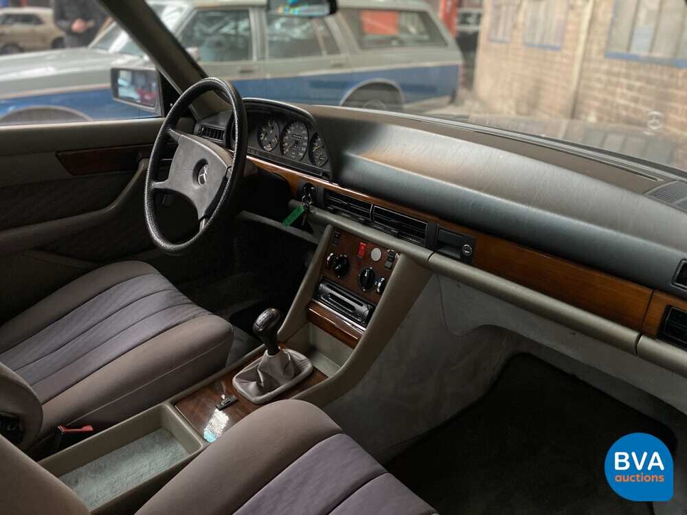 Mercedes-Benz 280SE 185PS S-Klasse 2.7 1982, 51-JHF-9.