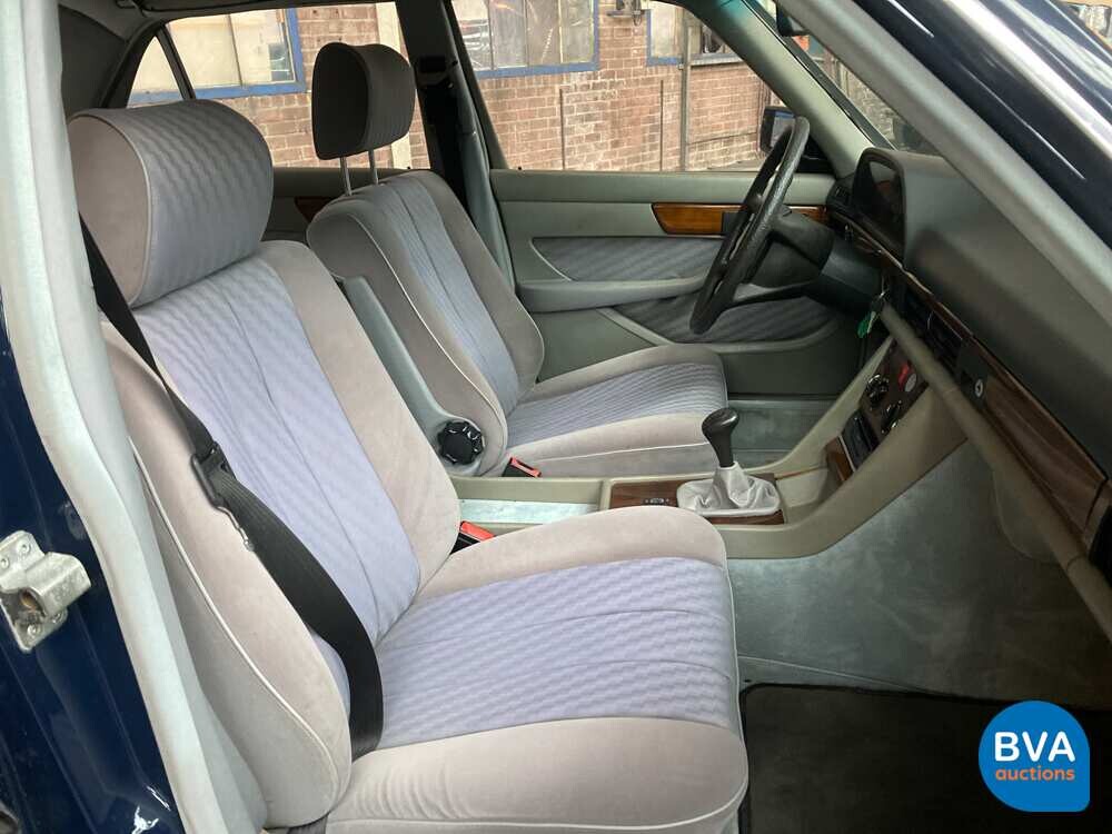 Mercedes-Benz 280SE 185PS S-Klasse 2.7 1982, 51-JHF-9.