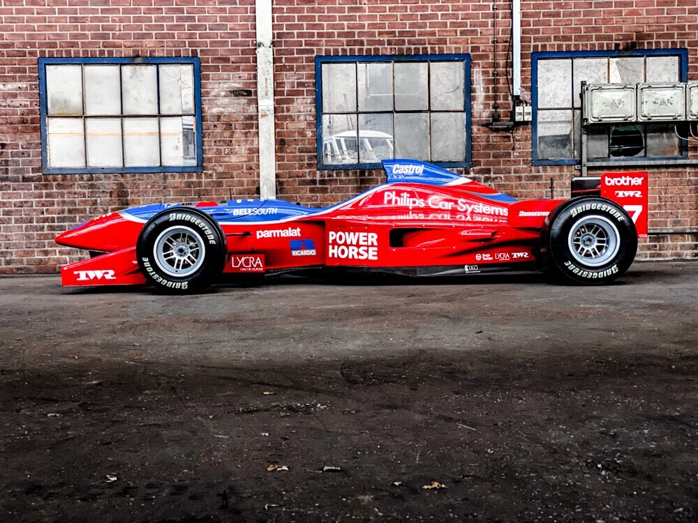 Formel-1-Auto F1 Beinarbeit FA17 Jos VERSTAPEN 1996 PFEILE.