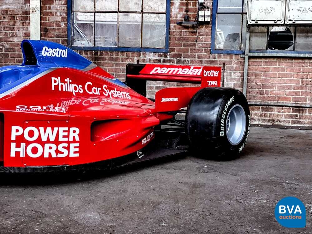 Formel-1-Auto F1 Beinarbeit FA17 Jos VERSTAPEN 1996 PFEILE.