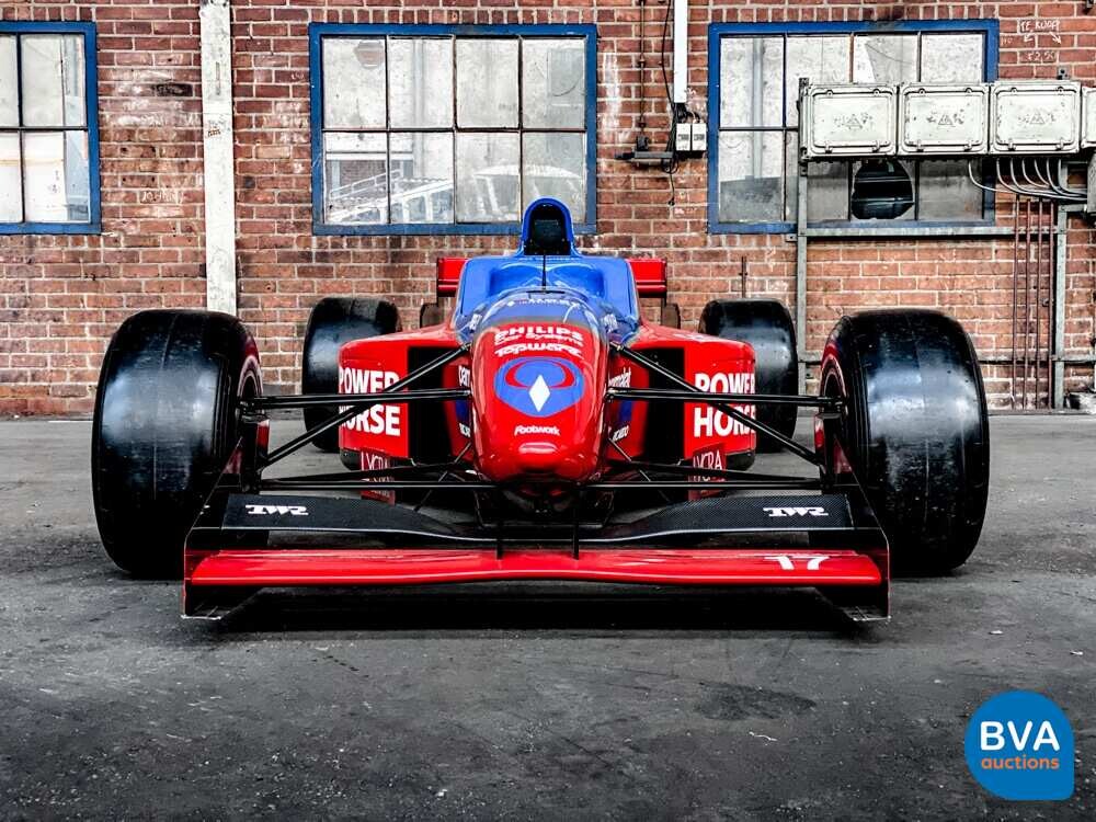 Formel-1-Auto F1 Beinarbeit FA17 Jos VERSTAPEN 1996 PFEILE.