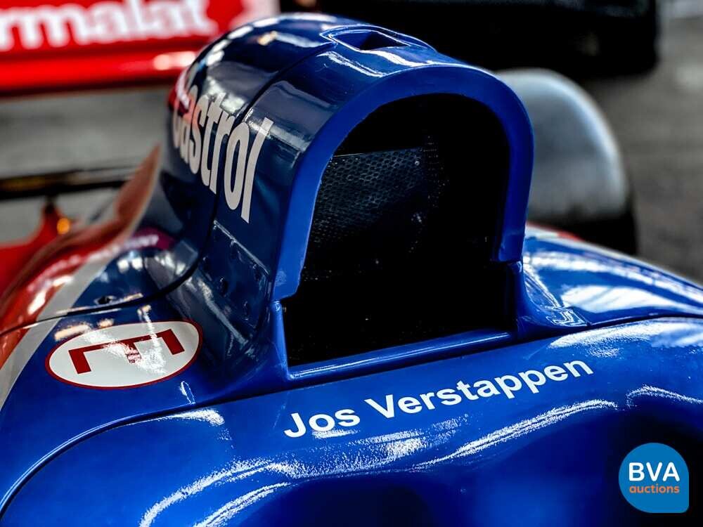 Formel-1-Auto F1 Beinarbeit FA17 Jos VERSTAPEN 1996 PFEILE.