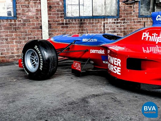 Formel-1-Auto F1 Beinarbeit FA17 Jos VERSTAPEN 1996 PFEILE.