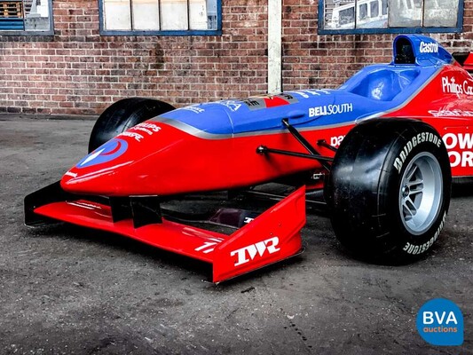 Formel-1-Auto F1 Beinarbeit FA17 Jos VERSTAPEN 1996 PFEILE.