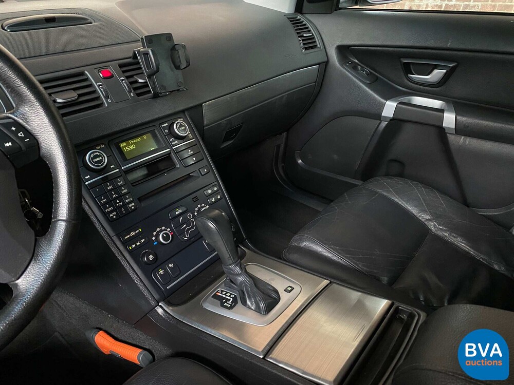 Volvo XC90 2.4 D5 Limited Edition 7 Personen 200 PS 2011 -Org NL-, 46-SJJ-8.