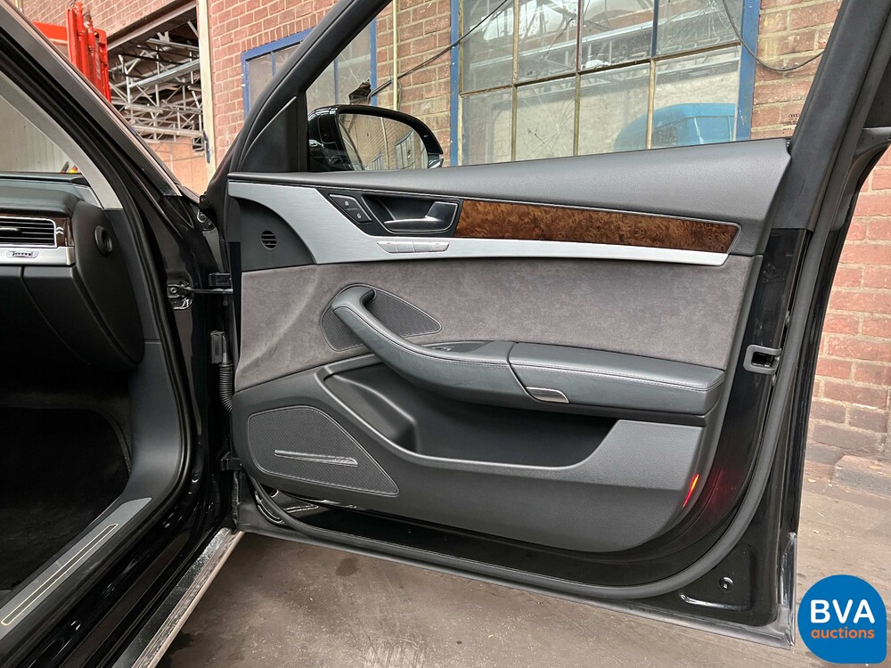 Audi A8 4.2 FSI Quattro Pro Line+ 371 PS 2010, GL-856-D.