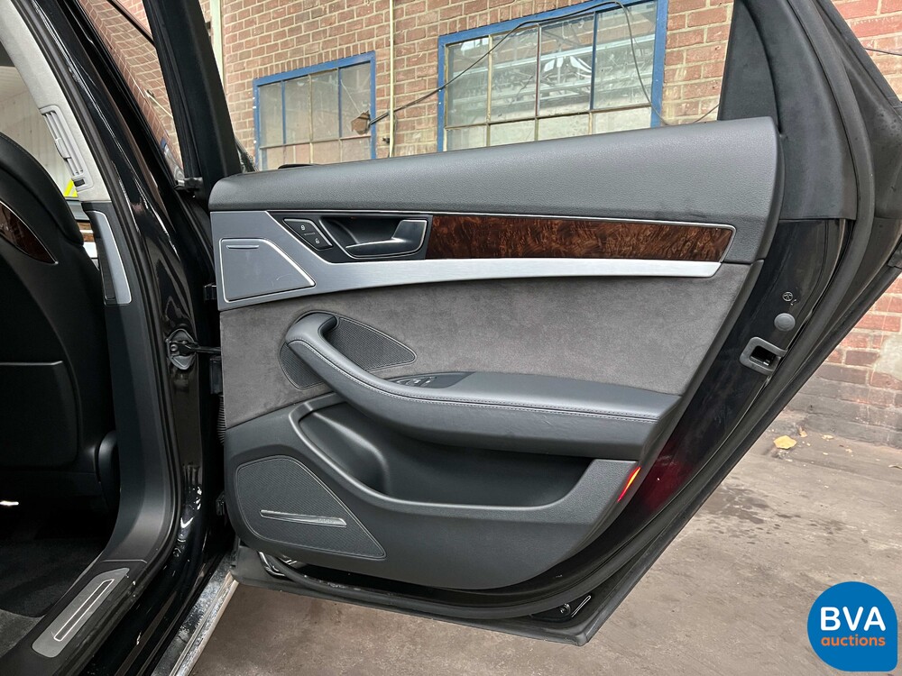 Audi A8 4.2 FSI Quattro Pro Line+ 371 PS 2010, GL-856-D.