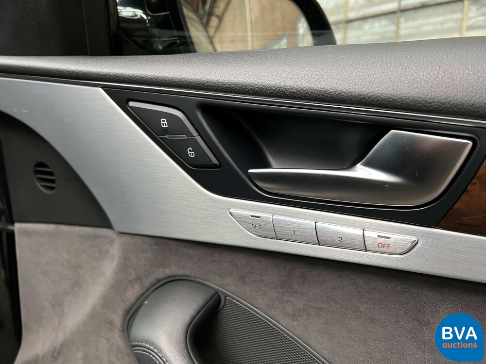 Audi A8 4.2 FSI Quattro Pro Line+ 371 PS 2010, GL-856-D.